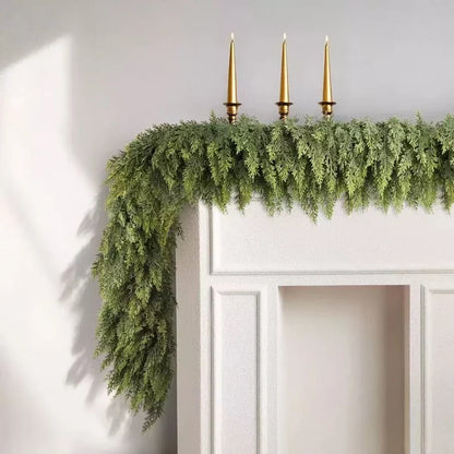 🏆2026 HOT SALE💥 Pre-lit Christmas Cedar Garland