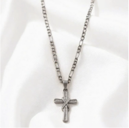 🔥 Limited-time 50% off-Sparkling Twisted Cross Pendant Necklace