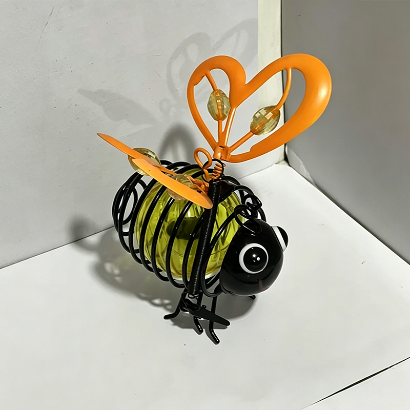 🔥Hot Sale 49% OFF🔥Solar-Powered Hanging Bee Light🐝